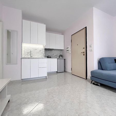 Beachfront With Hotel Facilities Vlore Luaran gambar