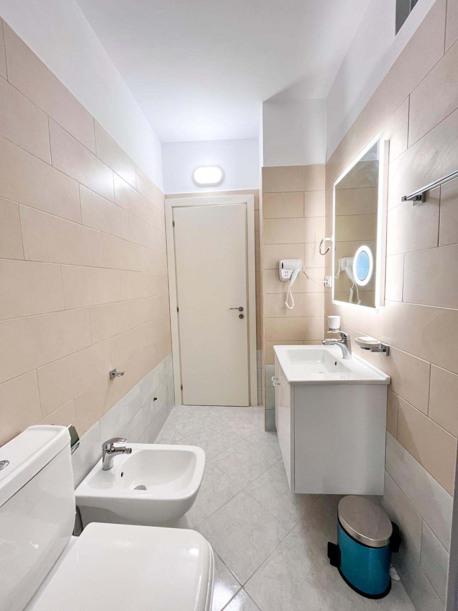 Beachfront With Hotel Facilities Vlore Luaran gambar